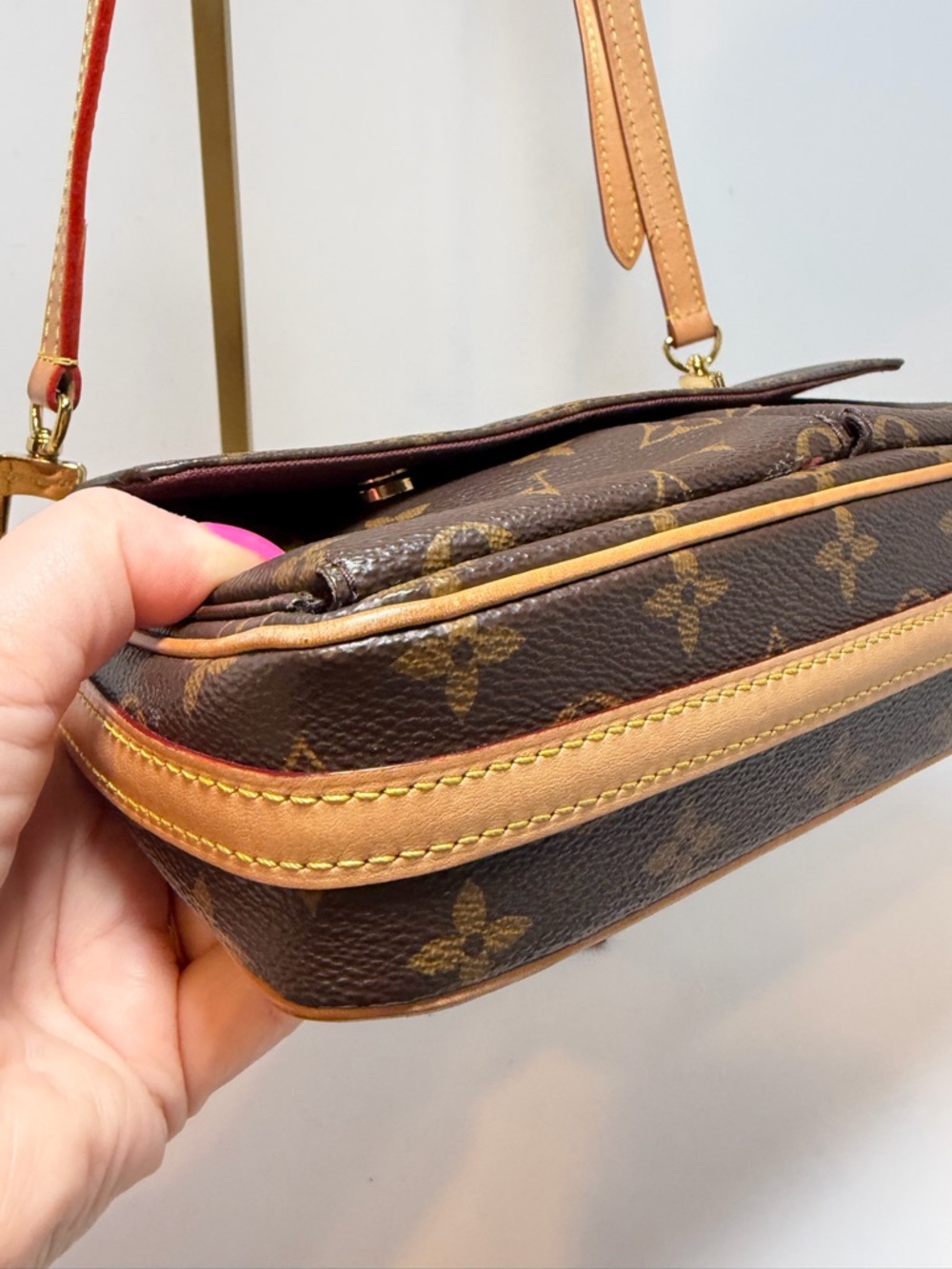 SOLD Louis Vuitton Vivacité Monogram Crossbody 2024 w/COA - Picture 13 of 16